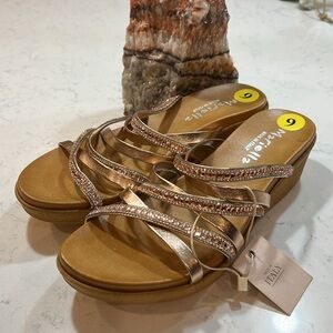 Mariella NWT!🎉 Brown Shoes for Women Size 9